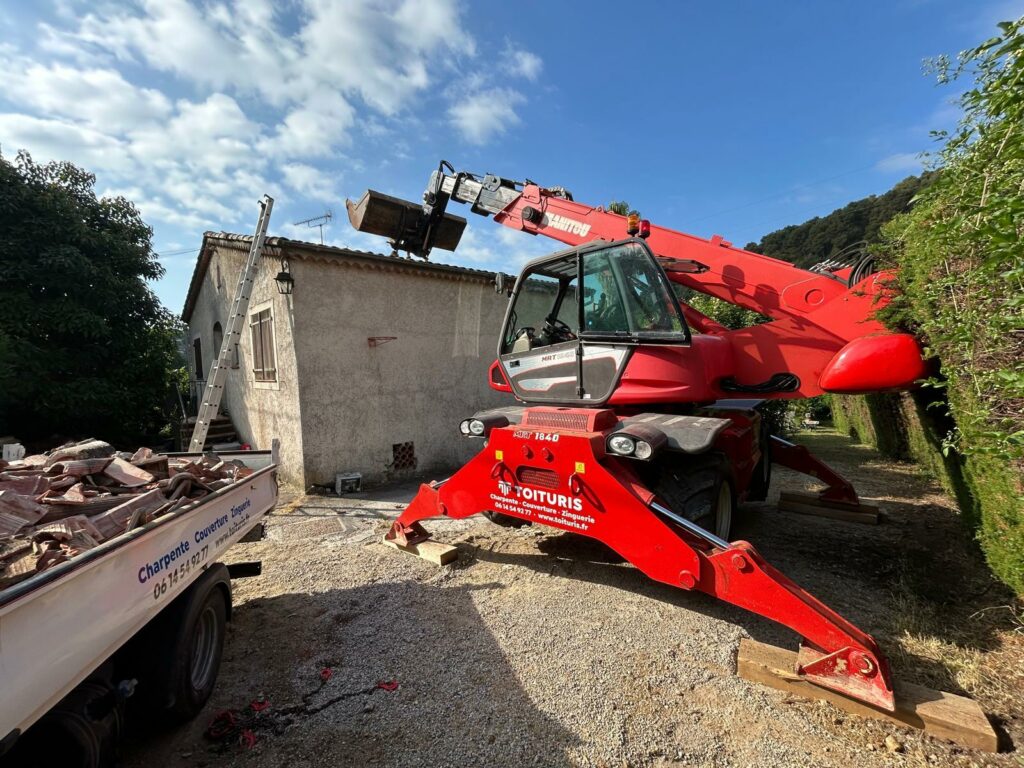 Couvreur Charpentier à Carros